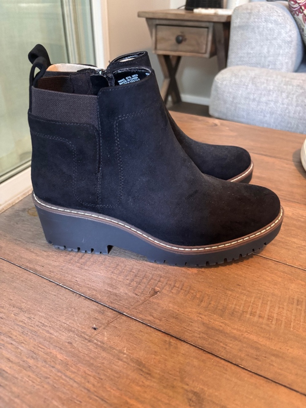 Black boots